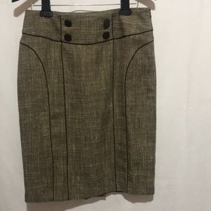 Ann Taylor Brown Ladies Pencil Skirt with dark brown piping details-size 8